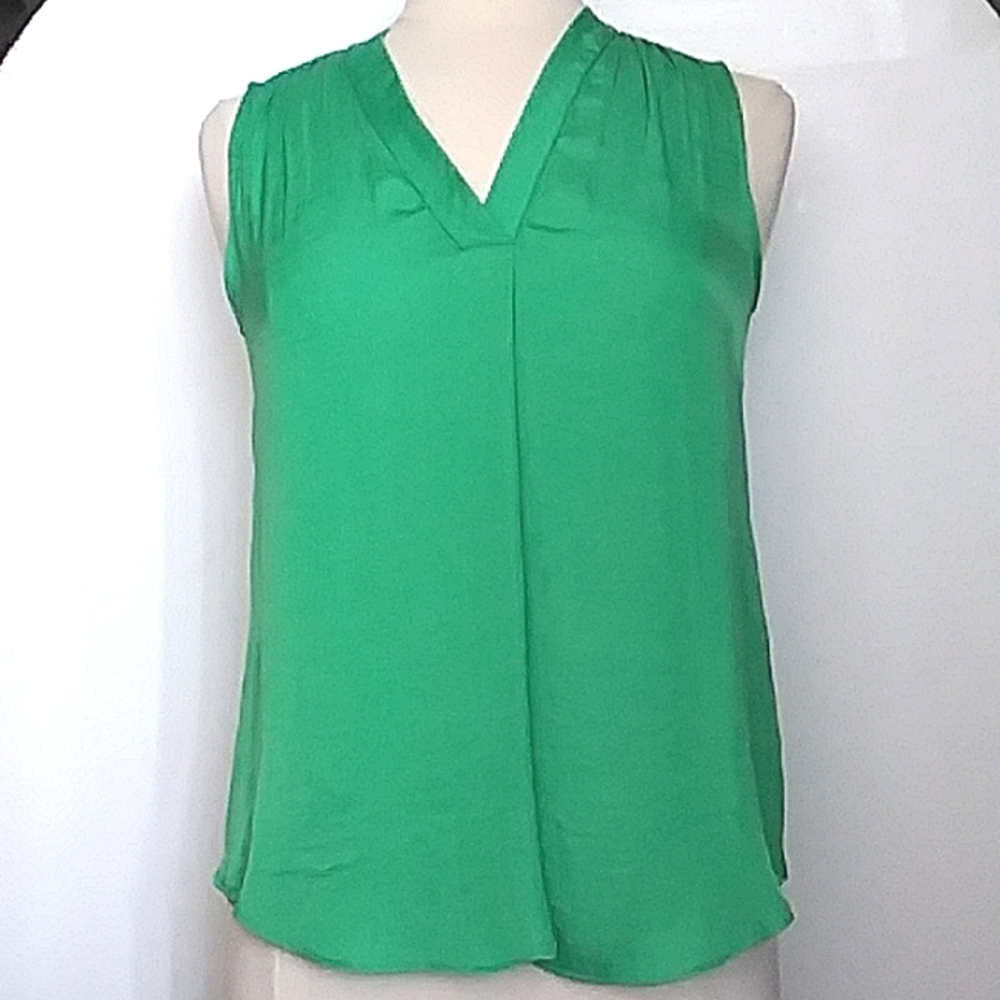 Vince Camuto Green Sleeveless Blouse Washed Silk Look and Feel XS